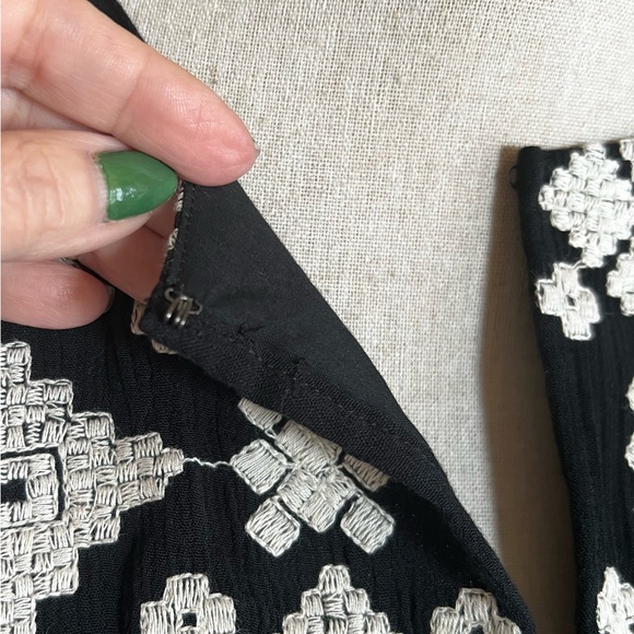 Mossimo, Black & Ivory embroidered open front Boho fringed blouse/cardigan. - Picture 4 of 15